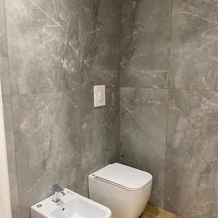 Via Piave 98 Pansiyon *